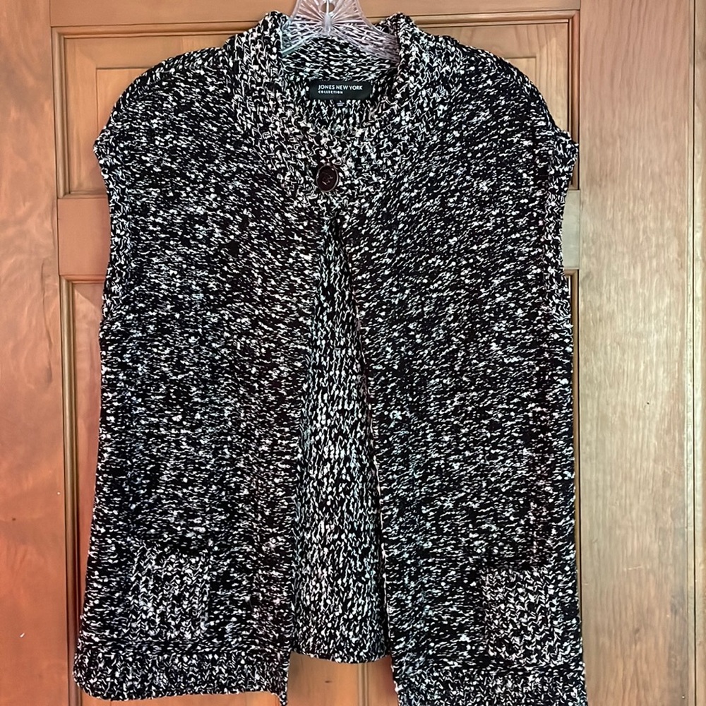 Jones New York collection sweater vest